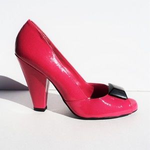 NWOT - Victoria Spencer - Bee Gee - vintage pink pumps sz 10